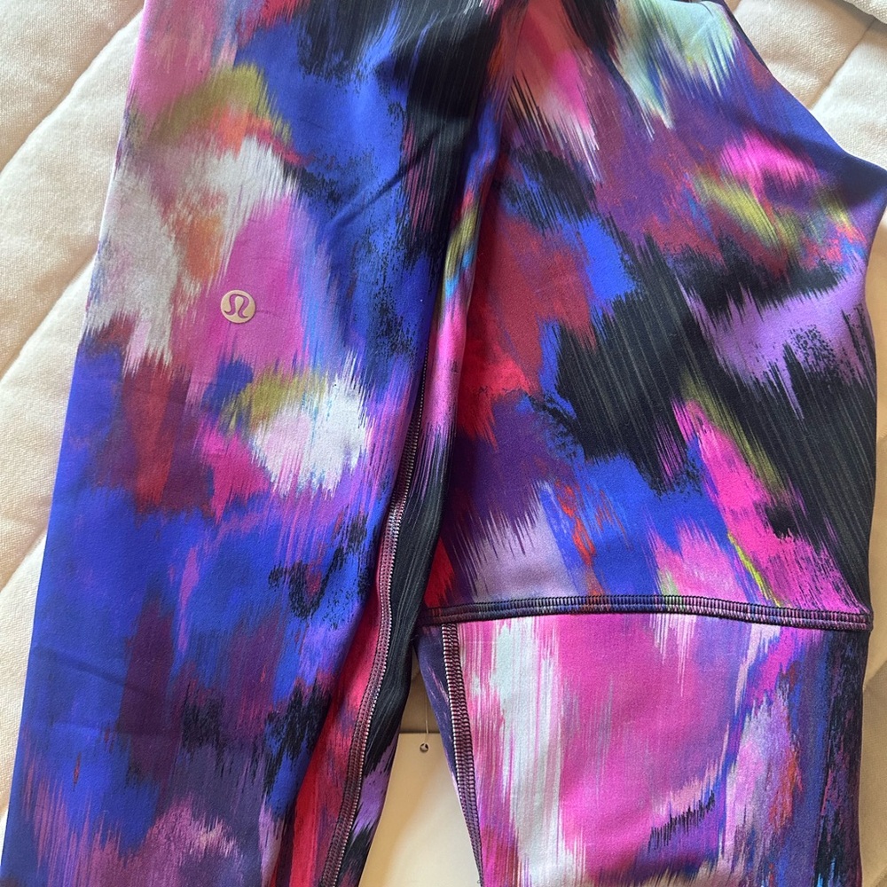 NWT Lululemon Wunder Train High Rise 28" | Pink/Purple Multicolor | Size 4 - Picture 10 of 10